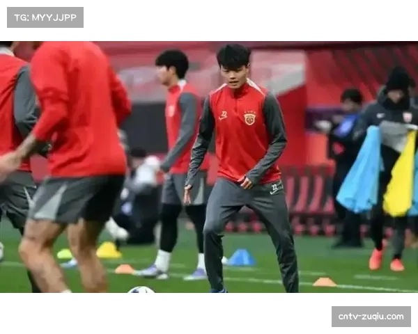 海港前场配合生疏 武磊莱昂纳多同时登场时间有限 海港前场配合生疏 武磊莱昂纳多同时登场时间有限